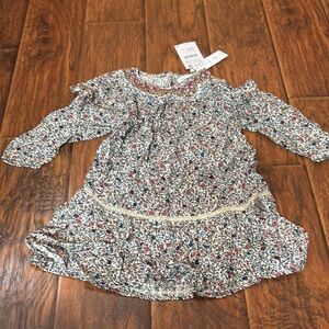 4/5 Zara light weight, long sleeve dress. Cream
 W burgundy  print. NWT